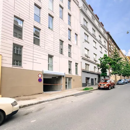 Appartement Cavallo Penthouse Xl Balcony Center Praag